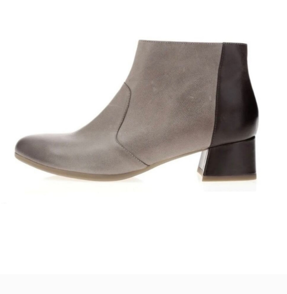Dansko Petra Stone Burnished Nubuck Colorblock Gray Ankle Leather Boot 39 size 9
